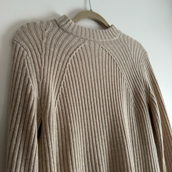 Vince • Wool & Cashmere Rib Sweater‎ in Natural - Picture 8 of 8